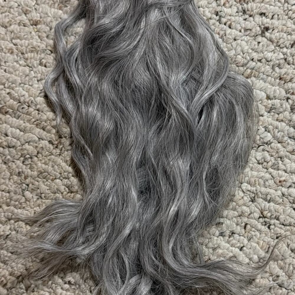 Grey claw clip hair extensions 16 inch long and curly